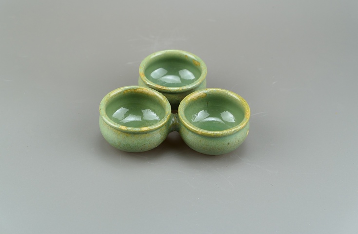 古玩陶瓷精品:明清綠釉三連洗（文房雅器）拍賣，當前價格76元