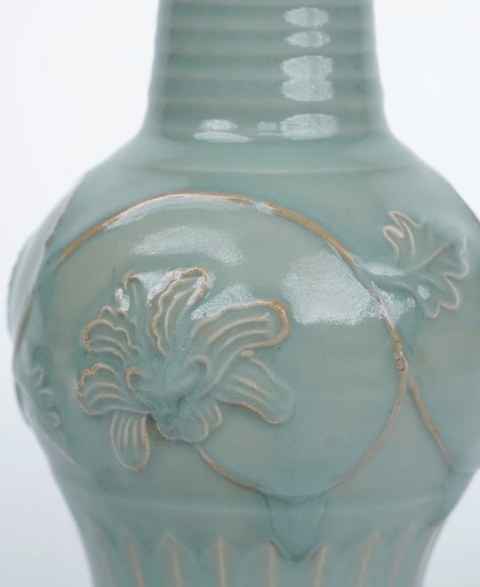 古玩陶瓷元明龍泉窯鳳尾尊真品鑒賞圖