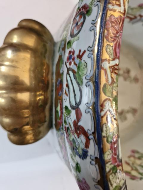 古玩陶瓷廣彩花鳥紋雙耳盆真品鑒賞圖