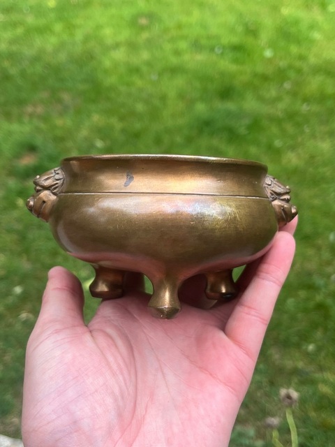 古玩銅器三足獸耳爐真品鑒賞圖