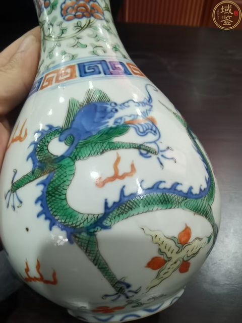 古玩陶瓷青花加彩云龍紋蒜頭瓶拍賣，當前價格12800元