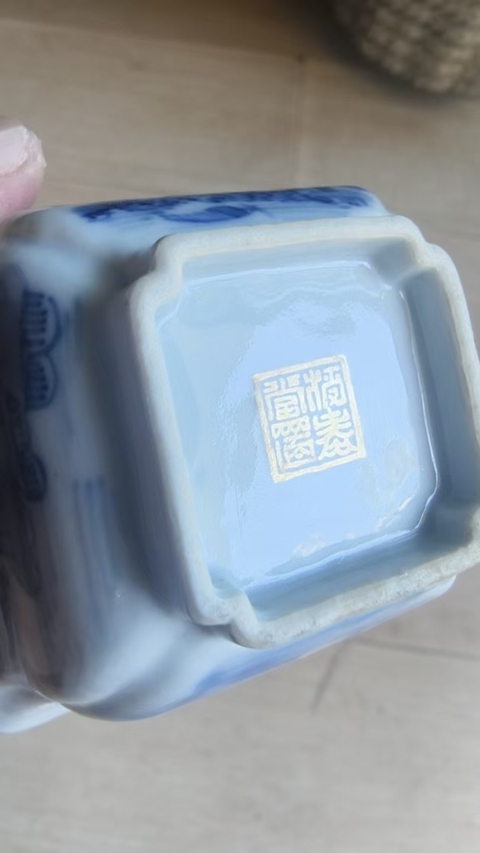 古玩陶瓷樓臺亭閣山水紋青花四方倭角杯真品鑒賞圖
