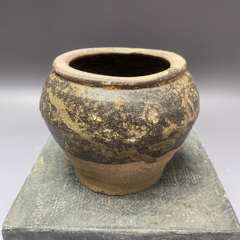 古玩陶瓷褐釉罐真品鑒賞圖