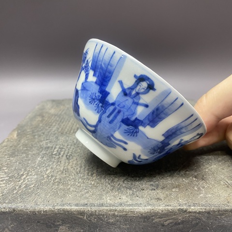 古玩陶瓷藏春亭三保造款青花人物杯真品鑒賞圖