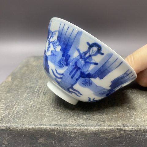 古玩陶瓷藏春亭三保造款青花人物杯真品鑒賞圖