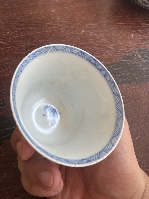 古玩陶瓷青花博古圖仰鐘杯真品鑒賞圖