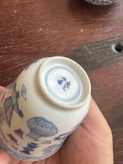 古玩陶瓷青花博古圖仰鐘杯真品鑒賞圖