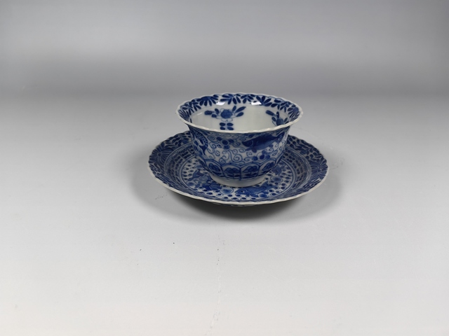 古玩陶瓷清晚金玉滿堂魚藻紋青花杯碟套真品鑒賞圖