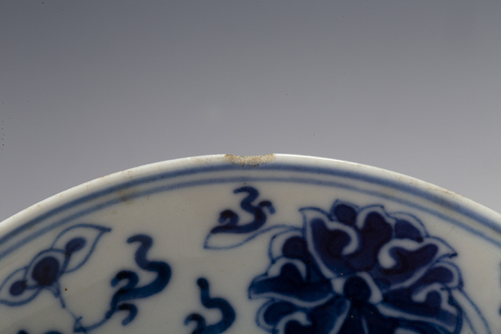古玩陶瓷清晚·青花纏枝蓮紋盤拍賣,當前價格108元