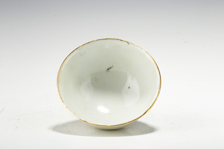 古玩陶瓷民國·刷花花卉紋茶圓拍賣,當前價格436元