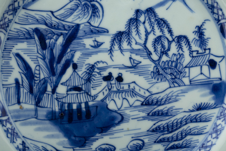 古玩陶瓷清中·青花山水人物紋折沿盤
拍賣,當(dāng)前價格0元