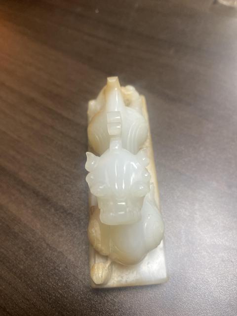 古玩玉器和田玉雕“獸鈕印”真品鑒賞圖