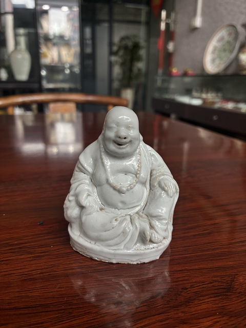 古玩陶瓷德化白瓷彌勒佛坐像真品鑒賞圖