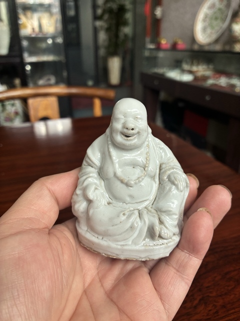 古玩陶瓷德化白瓷彌勒佛坐像真品鑒賞圖