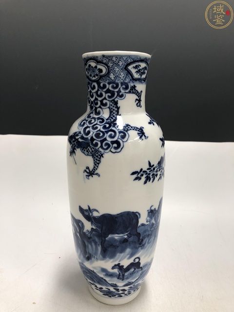 古玩陶瓷清晚·青花十二生肖紋瓶拍賣，當前價格10000元