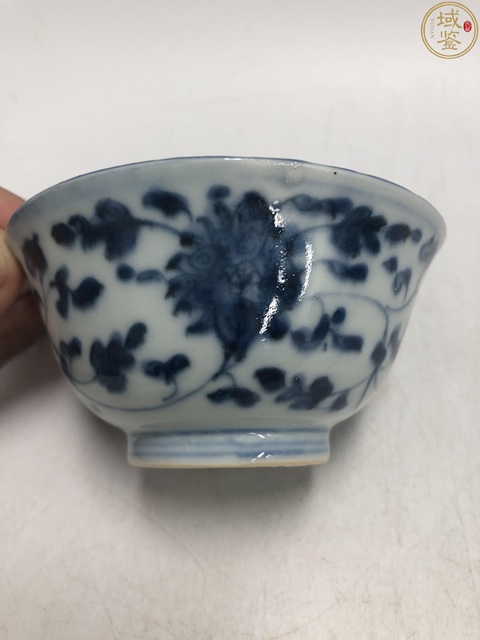 古玩陶瓷乾隆·青花纏枝花卉紋茶圓拍賣,當前價格1800元