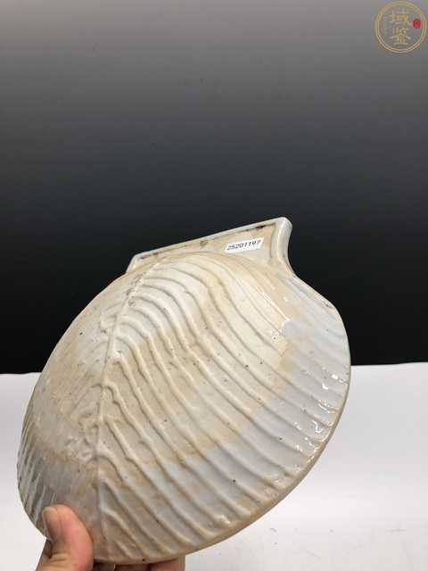 古玩陶瓷康熙·五彩花卉紋貝殼形盤拍賣,當前價格4800元