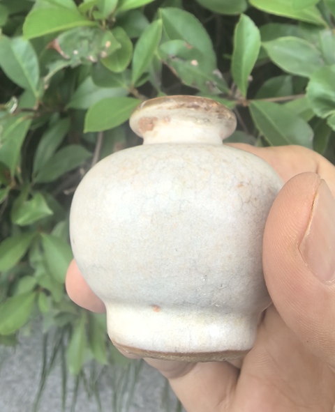 古玩陶瓷哥釉水盂真品鑒賞圖