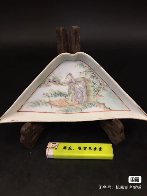 古玩陶瓷晚清淺降彩角盤真品鑒賞圖