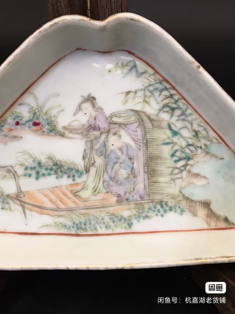 古玩陶瓷晚清淺降彩角盤真品鑒賞圖
