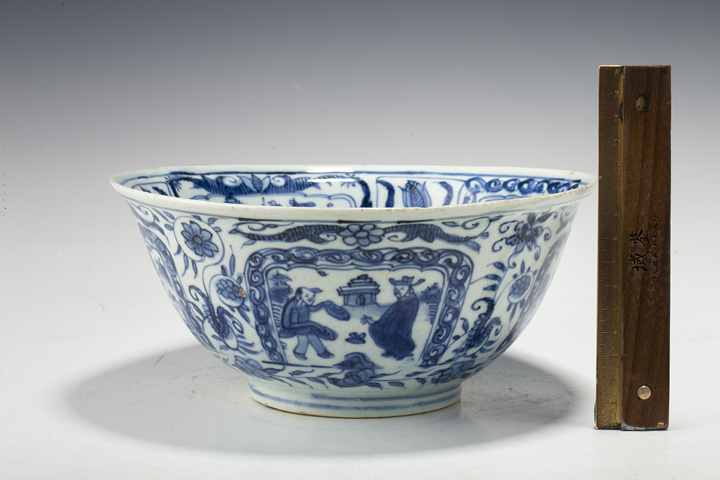 古玩陶瓷明末清初·青花開窗山水高士花卉紋大碗拍賣，當前價格16744元