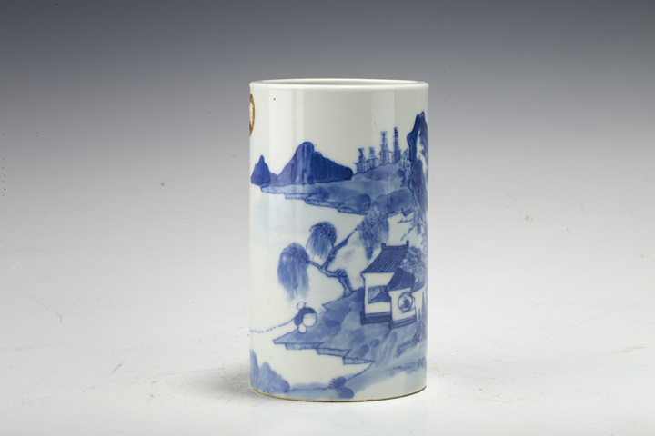 古玩陶瓷晚清·青花山水人物紋筆筒拍賣，當前價格7896元