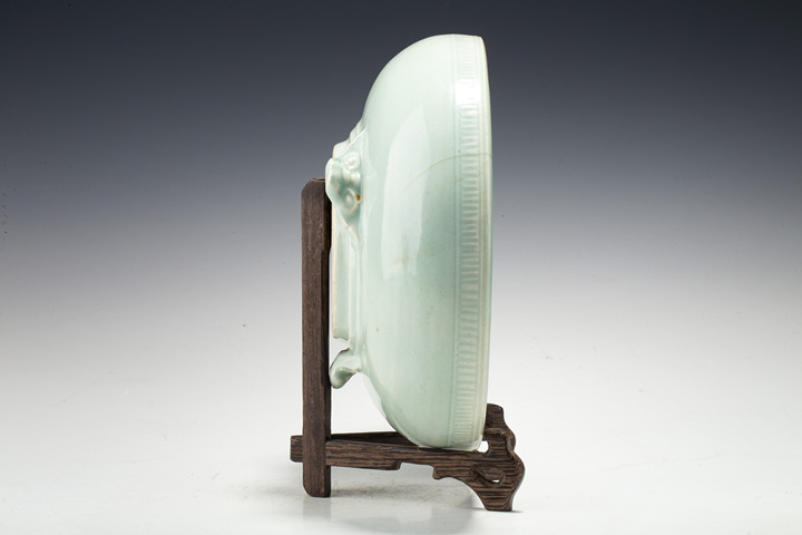 古玩陶瓷清·青釉弦紋獸足香爐真品鑒賞圖