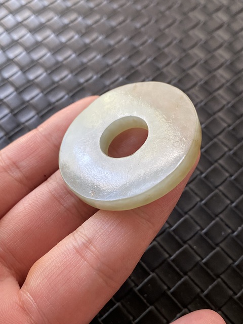 古玩玉器清代和田玉雕“素紋璧”拍賣，當前價格3500元