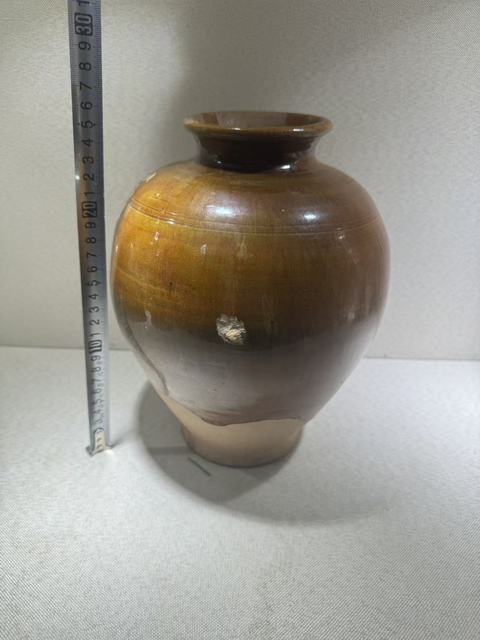 古玩陶瓷唐，黃釉唇口罐真品鑒賞圖