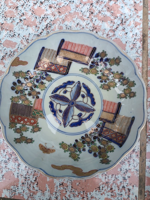 古玩陶瓷青花加彩描金盤(pán)真品鑒賞圖