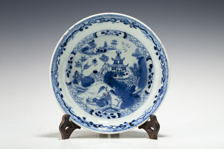 古玩陶瓷清中·青花山水樓閣紋盤真品鑒賞圖
