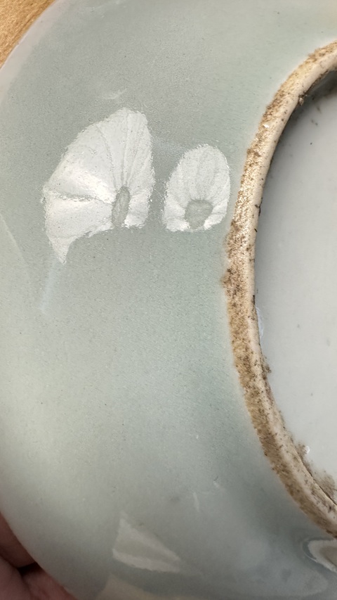 古玩陶瓷豆青釉盤真品鑒賞圖