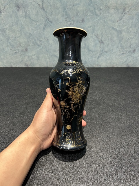 古玩陶瓷烏金釉描金瓶真品鑒賞圖