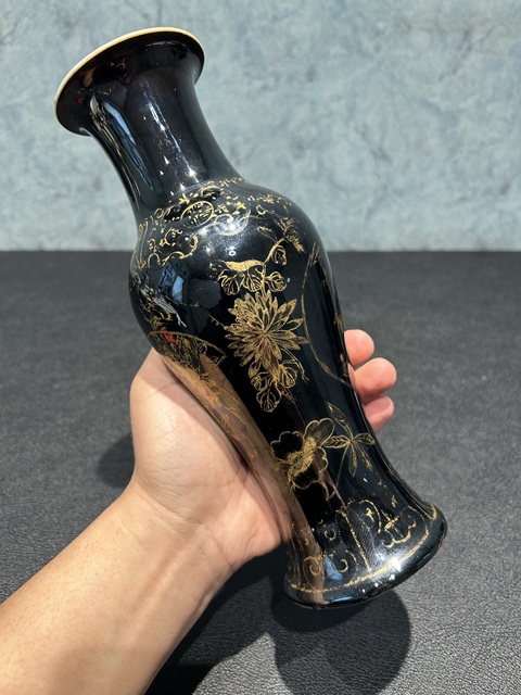 古玩陶瓷烏金釉描金瓶真品鑒賞圖