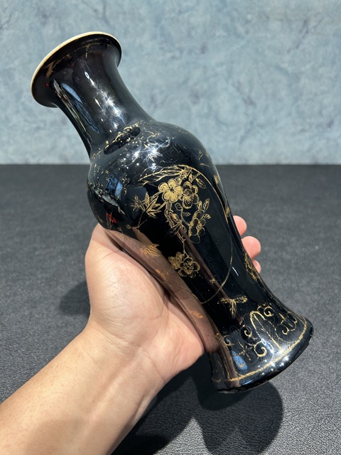 古玩陶瓷烏金釉描金瓶真品鑒賞圖