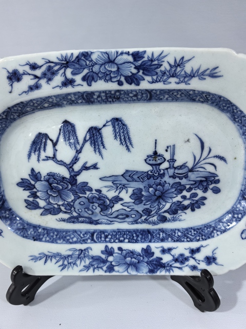 古玩陶瓷乾隆青花八方花卉博古賞盤拍賣,當(dāng)前價格1056元