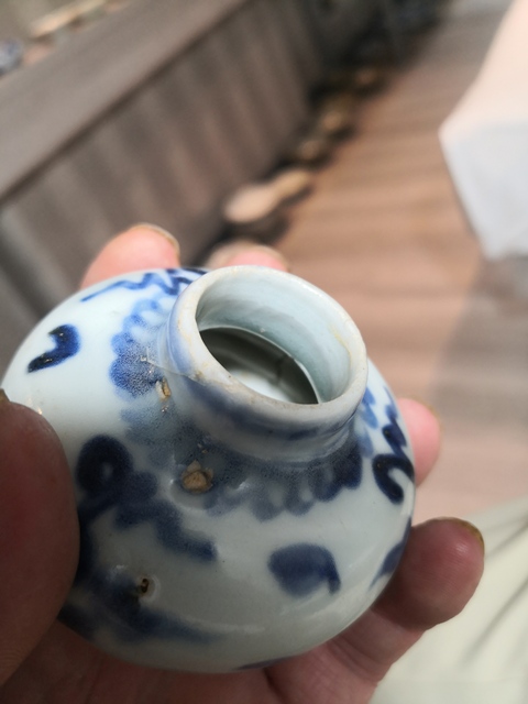 古玩陶瓷青花云紋水盂真品鑒賞圖