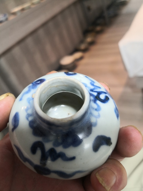 古玩陶瓷青花云紋水盂真品鑒賞圖