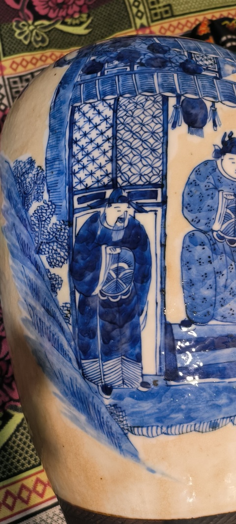 古玩陶瓷哥釉地鐵銹釉青花人物罐真品鑒賞圖