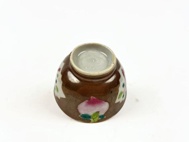 古玩陶瓷清雍正·粉彩粉彩桃紋紫金釉杯拍賣，當前價格198元