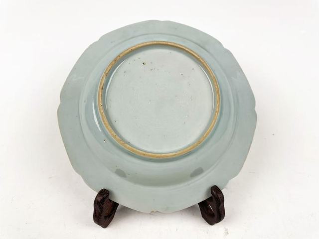 古玩陶瓷清早期·青花山水樓閣紋折沿八方盤拍賣，當前價格0元