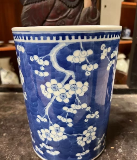 古玩陶瓷青花筆筒真品鑒賞圖