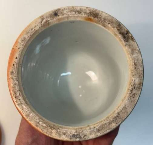 古玩陶瓷青花趕珠龍紋燭臺真品鑒賞圖
