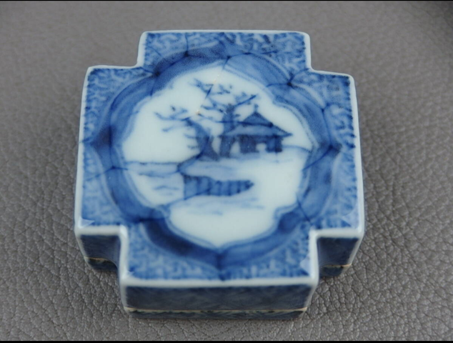 古玩陶瓷青花蓋盒真品鑒賞圖