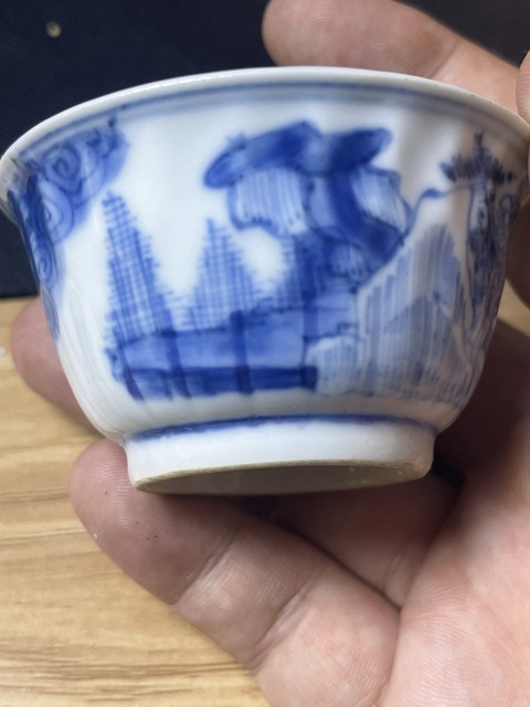 古玩陶瓷山水紋青花杯真品鑒賞圖