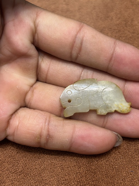 古玩玉器玉兔型件真品鑒賞圖