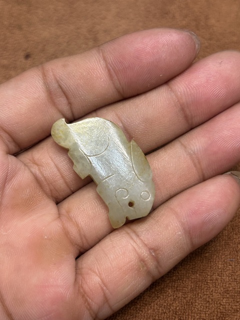 古玩玉器玉兔型件真品鑒賞圖