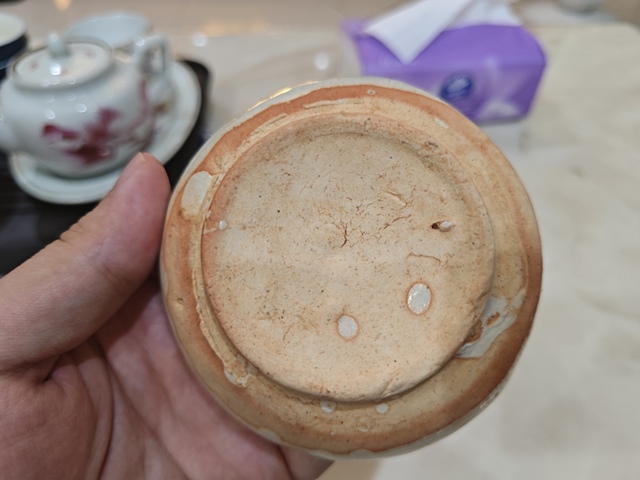 古玩陶瓷南宋到元初江西撫州地區(qū)青白瓷粉盒真品鑒賞圖