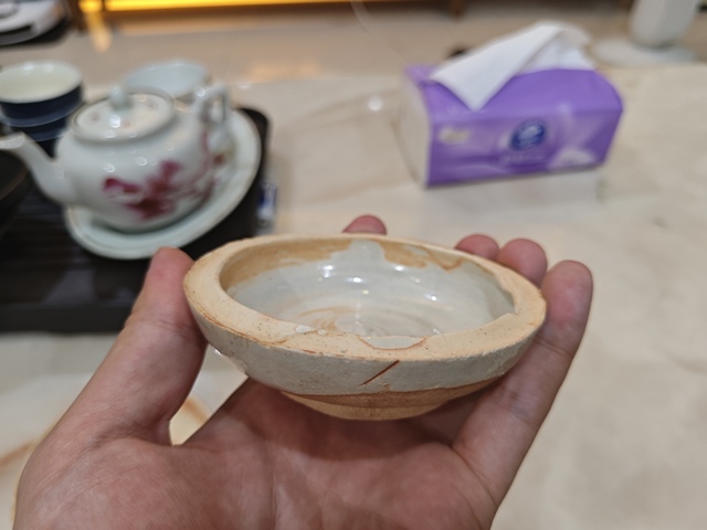 古玩陶瓷南宋到元初江西撫州地區(qū)青白瓷粉盒真品鑒賞圖