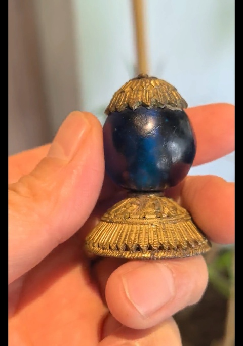 古玩玉器琉璃仿藍寶石帽頂真品鑒賞圖